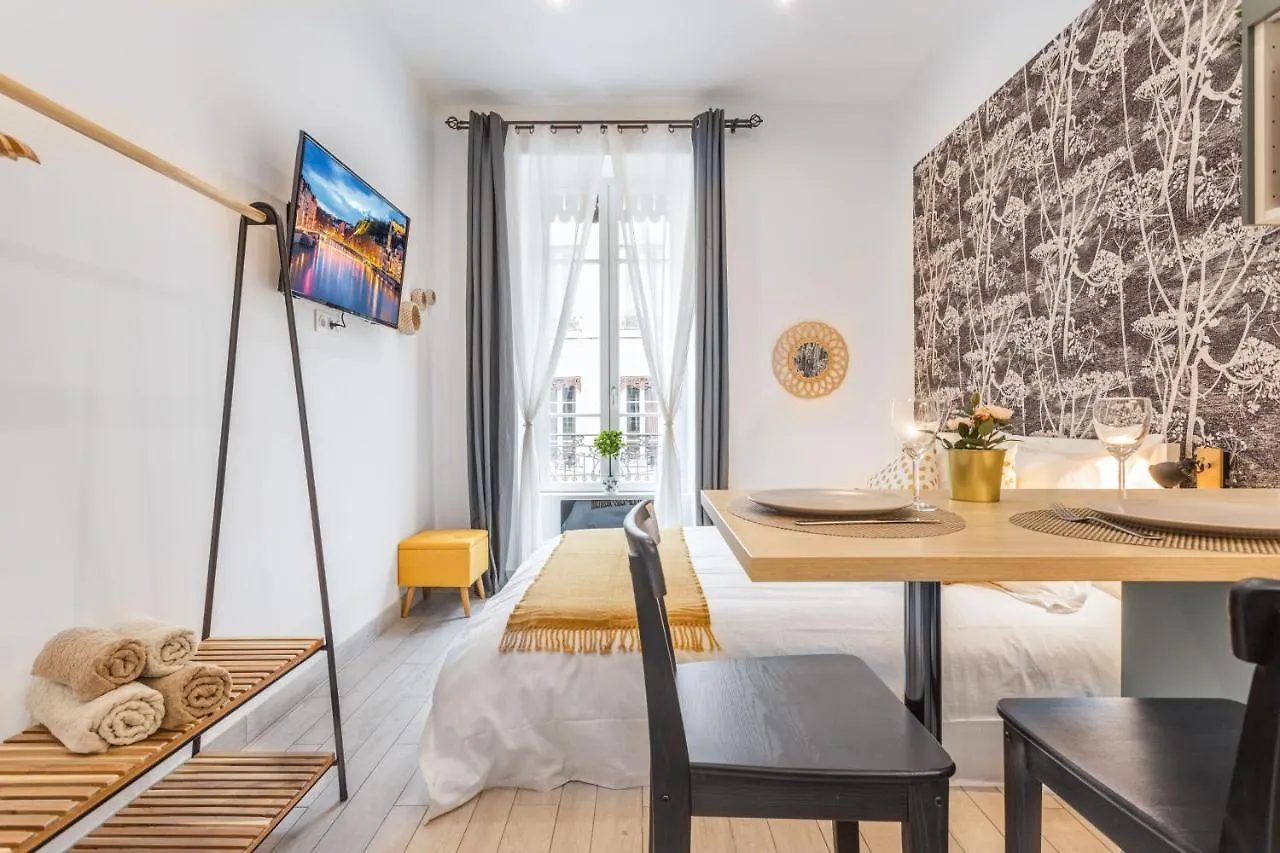 Apartment Home Sweet Vaise Lyon France